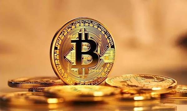 加密世界的十字路口：一位资深教授眼中的规则与创新平衡之道